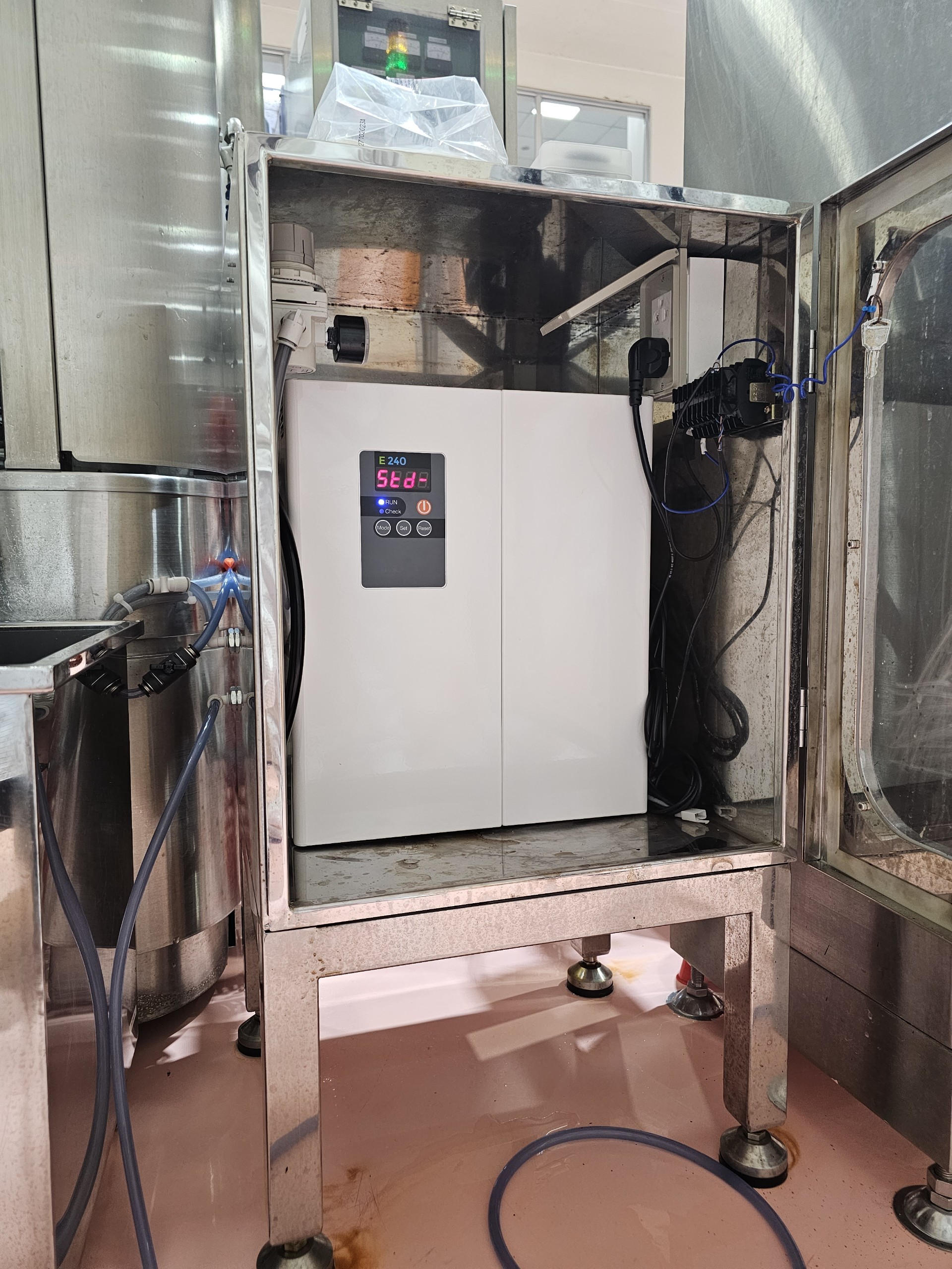 Lắp đặt máy điện phân HOCl Siontech HCH 240